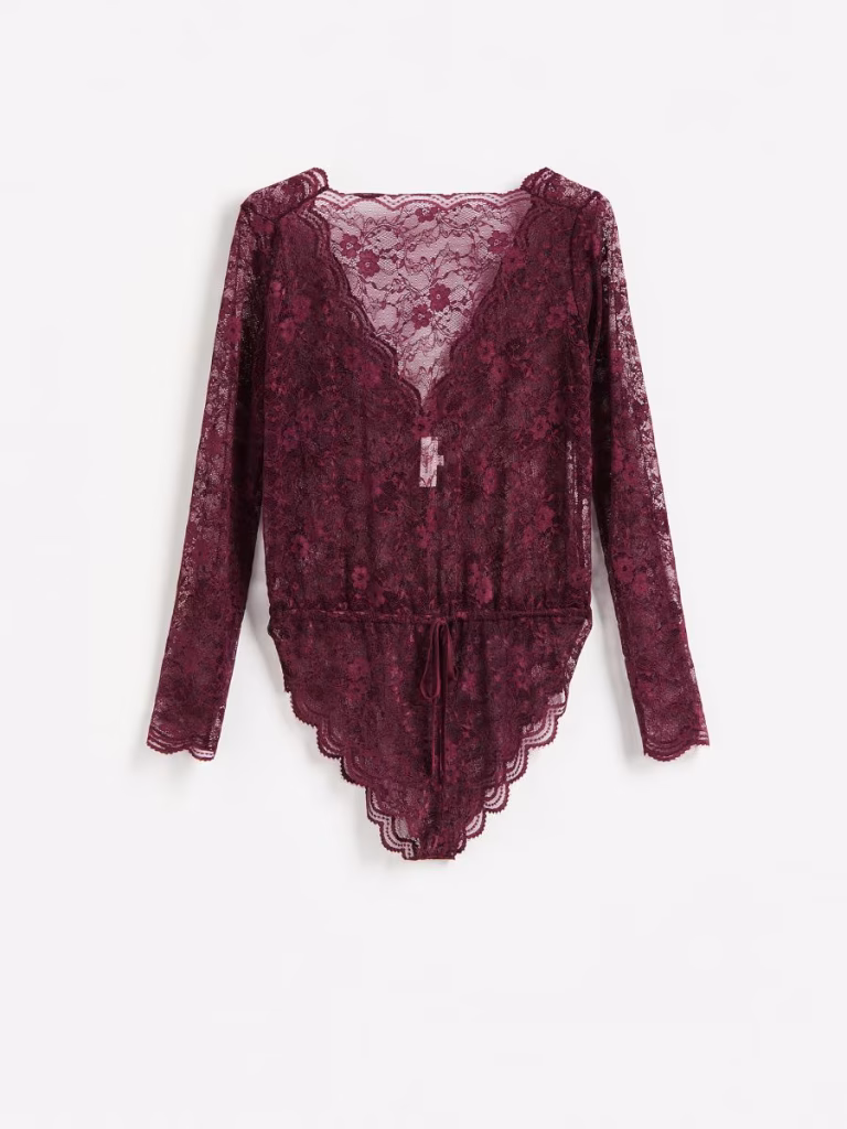 Kraljevska ljubičasta je it boja ove jeseni, a Zara, Mango i Reserved imaju odlične komade