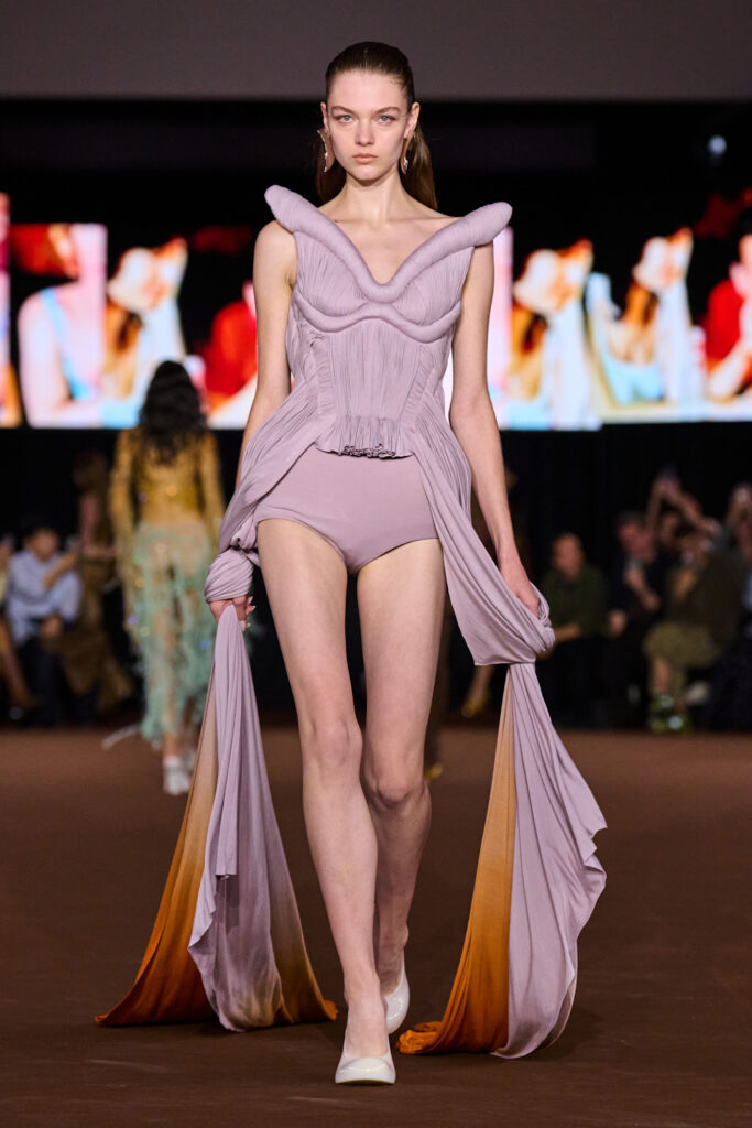 mugler elle8