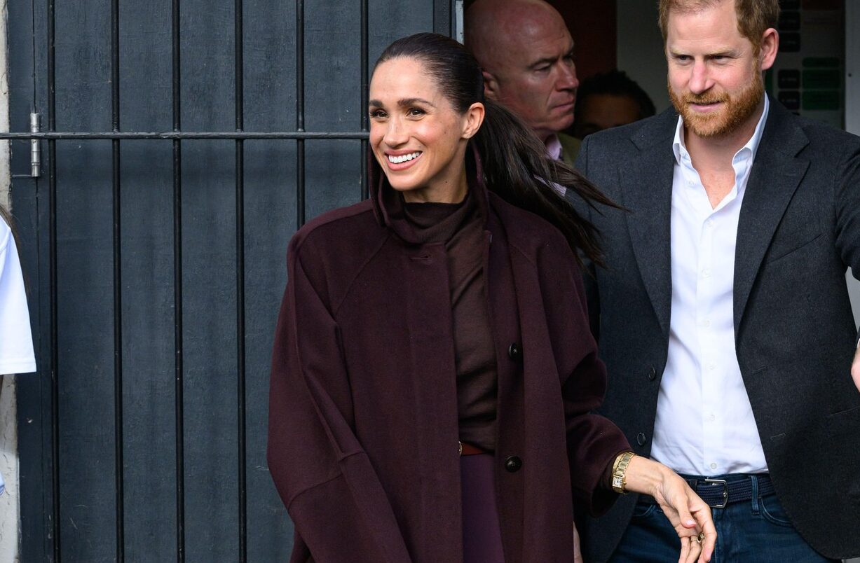 Meghan Markle pokazala kako se nosi nova IT boja sezone – burgundy