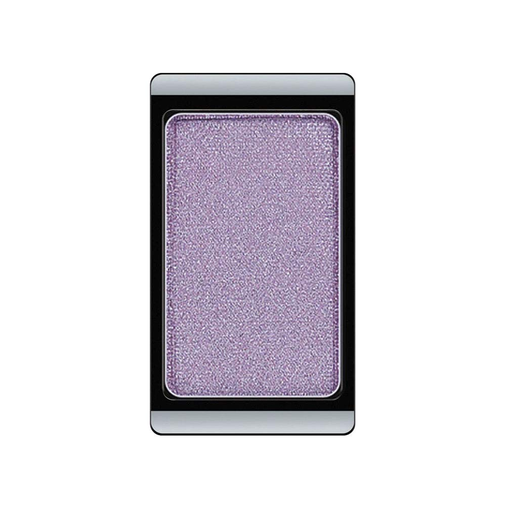 Ljubičasto sjenilo ima svoj veliki beauty comeback – evo kako ga nositi