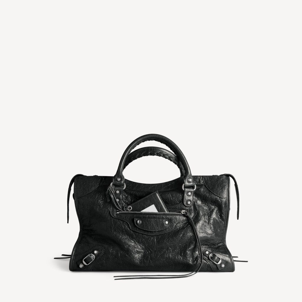 ELLE wishlist: Balenciaga torba o kojoj svi pričaju i devet dupe modela ispod 40 eura